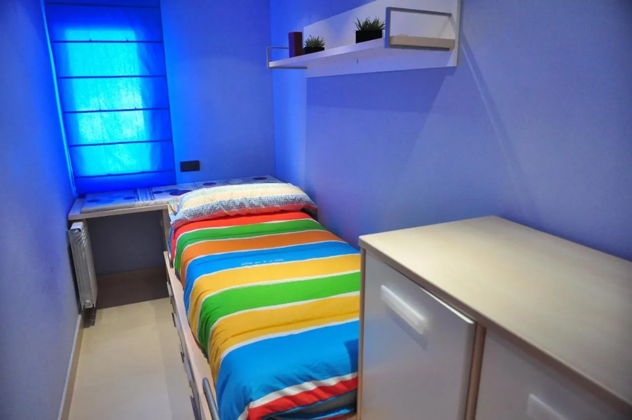 Acantilados Litoral Costa Dorada Салоу